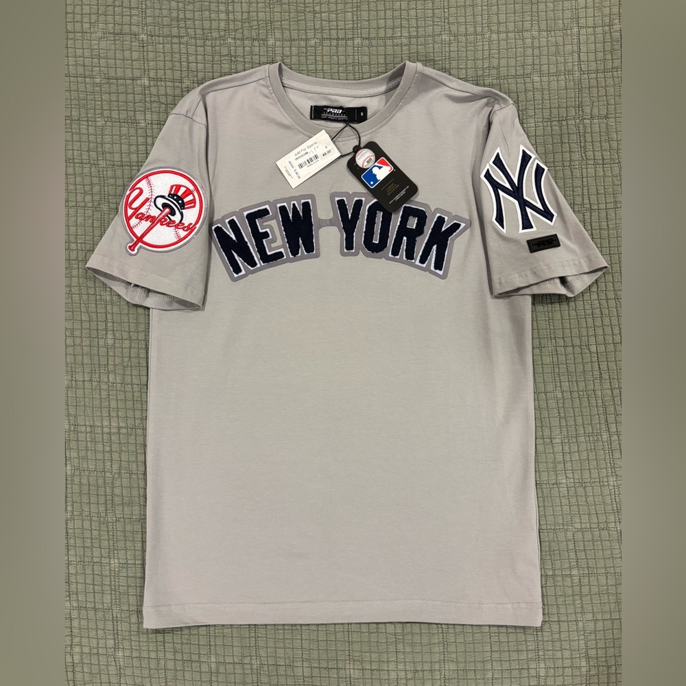 NWT Pro Standard MLB New York Yankees T-Shirt Men’s Sz S
